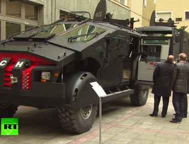 Falcatus: Τα θηριώδη «Batmobile»της FSB με τις «ευλογίες» του Βλ. Πούτιν (φωτό, βίντεο)
